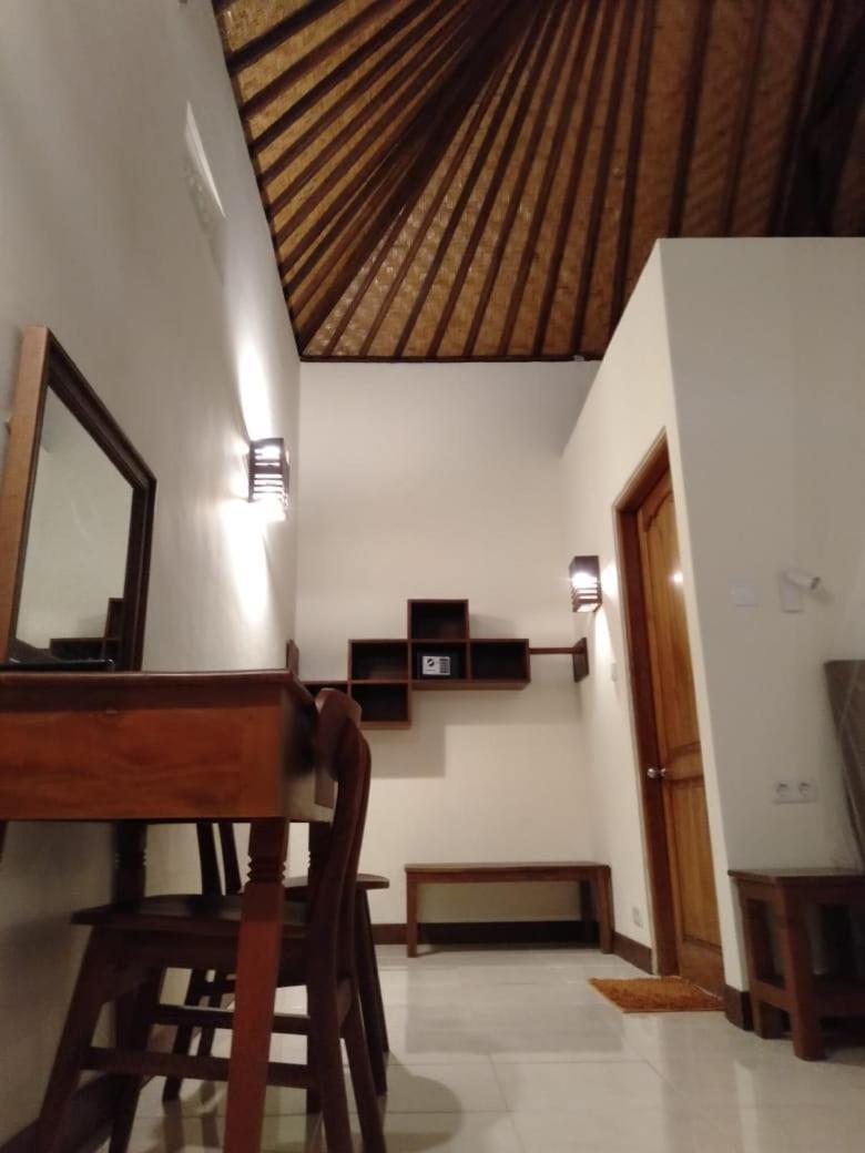 Batu Ampar Menjangan Otel Banyuwedang Dış mekan fotoğraf