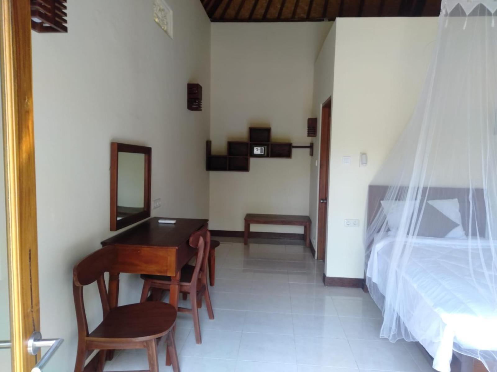 Batu Ampar Menjangan Otel Banyuwedang Dış mekan fotoğraf